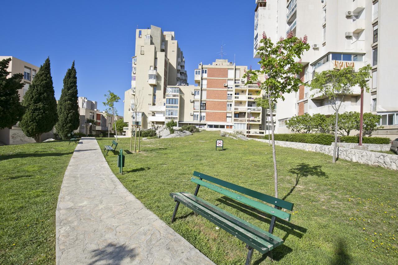 Golden Place Split Exterior photo